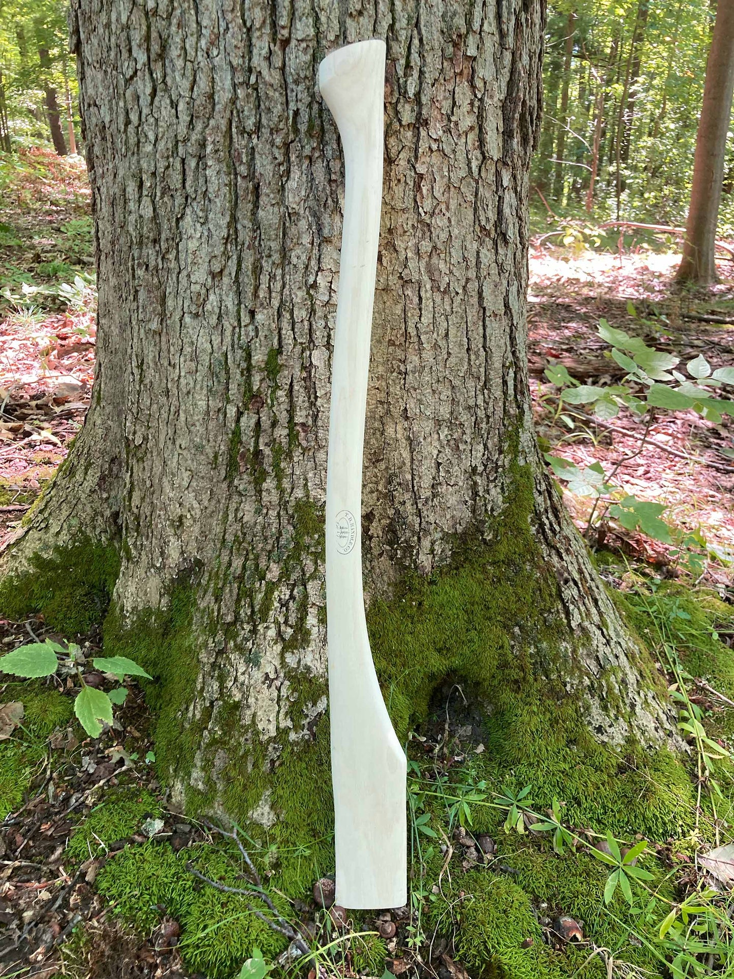 quality axe handle with minimal runout